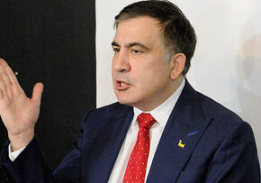Саакашвили обратился к заключенным, голодающим вместе с ним