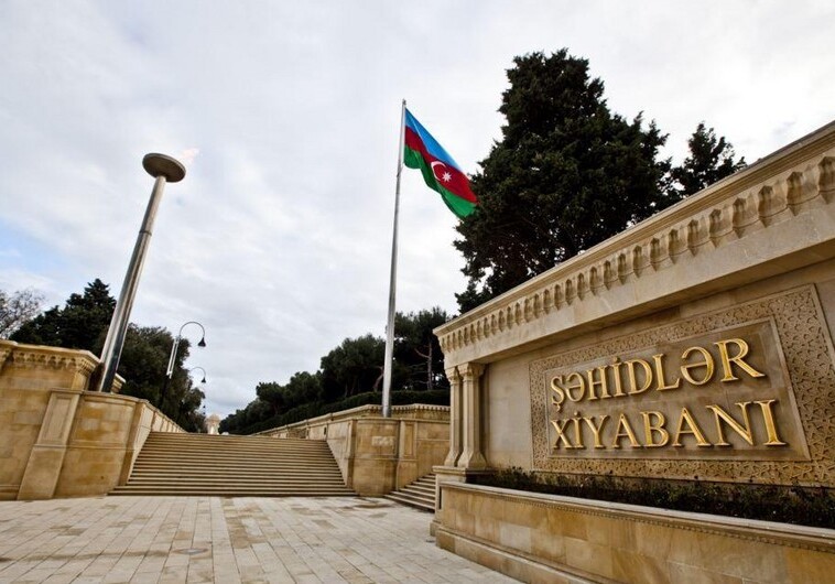 На Аллее шехидов в Баку эксгумированы 32 могилы неизвестных солдат