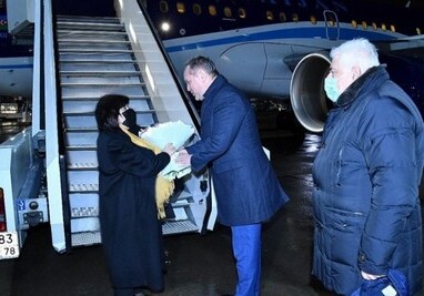 Парламентская делегация во главе со спикером Сахибой Гафаровой прибыла в Россию