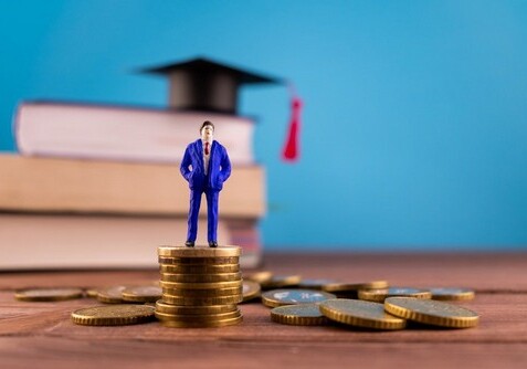 В Азербайджане начался прием заявок на получение студенческих кредитов – Кто сможет их получить?