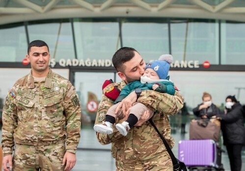 Еще 5 ветеранов вернулись на родину после лечения в Турции (Фото)