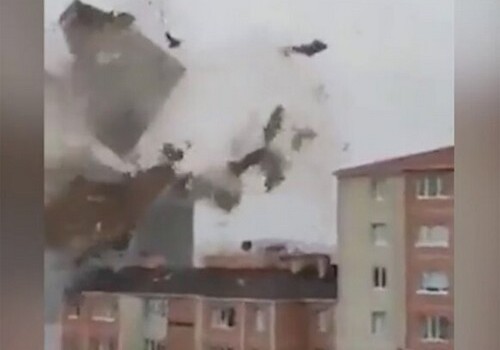 На Турцию обрушился ураган – Движение судов по Босфору остановлено (Видео)