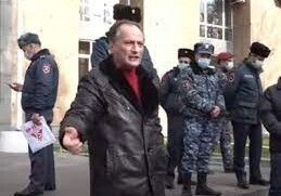 В Ереване прошла акция протеста с требованием ввести бесплатные ПЦР-тесты