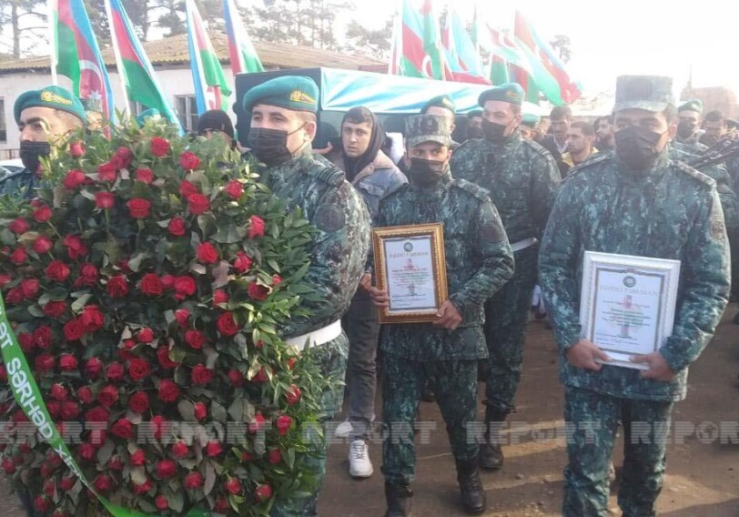 Погибший при крушении вертолета военнослужащий похоронен в Аллее шехидов Бейлагана (Фото)