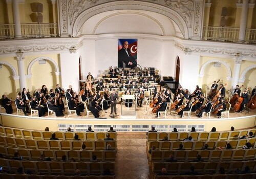 В Баку прошел вечер классической музыки памяти Гейдара Алиева (Фото)
