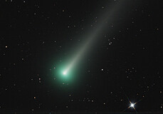 Комета Леонарда максимально сблизилась с Землей