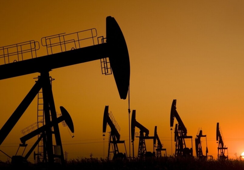 Цены на нефть на мировых биржах упали