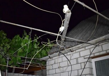 Трагический случай на Абшероне: влезший на крышу дома мужчина погиб от удара током