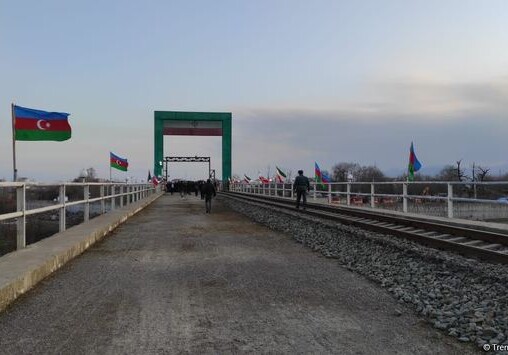 Азербайджан и Иран конструируют новый мост сотрудничества
