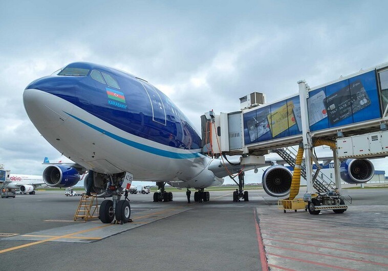 В Азербайджан разрешен въезд и выезд воздушным транспортом гражданам еще двух стран