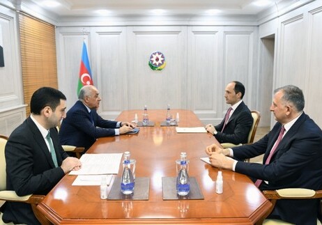 Али Асадов встретился с министром экономики Грузии