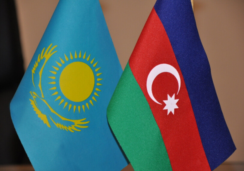 Казахстан выбрал Азербайджан целевым рынком для экспорта промтоваров