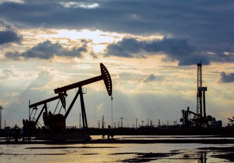 Цена азербайджанской нефти превысила $85