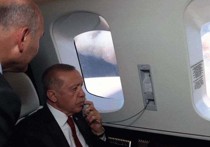 Зона лесных пожаров в Турции расширилась, Эрдоган осмотрел с воздуха район возгорания (Видео)