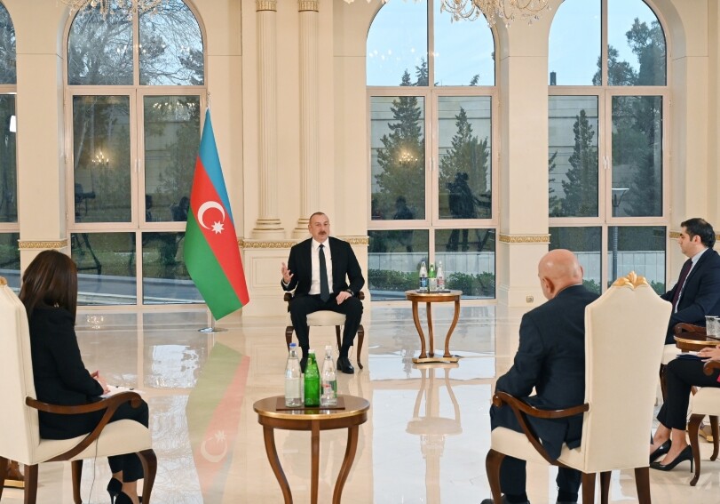 Ильхам Алиев: «Азербайджан уже создал и создаст такую военную мощь, что не считаться с этим равносильно самоубийству» (Видео)
