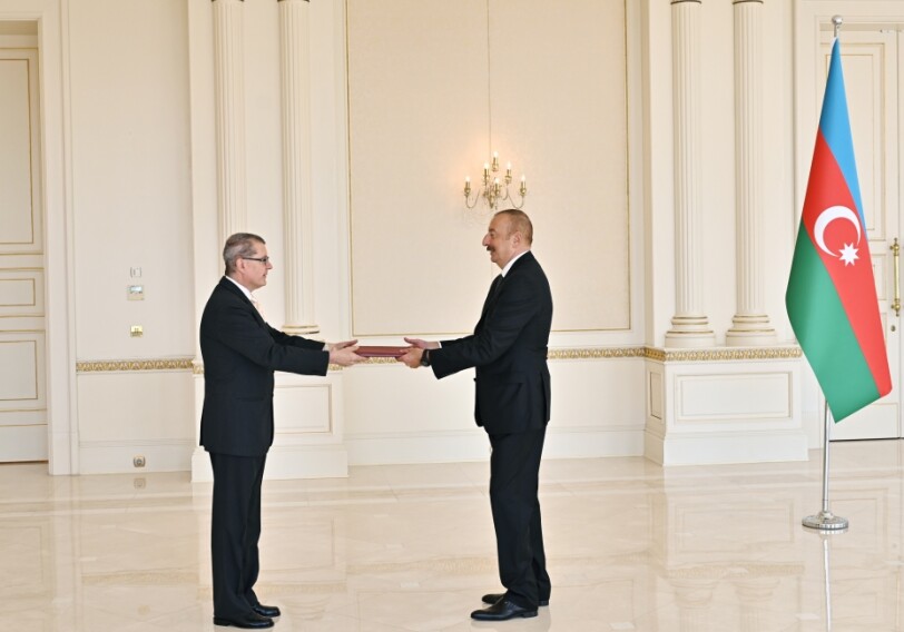 Президент Ильхам Алиев принял послов Австрии и Словакии (Фото)