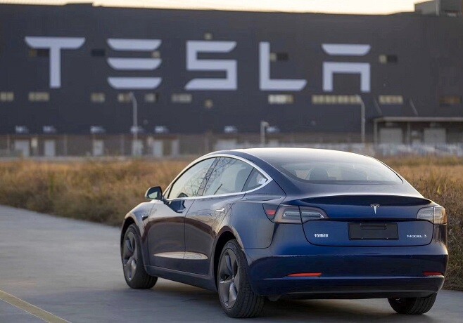 Tesla отзывает 1,1 млн автомобилей из-за проблем в программном обеспечении