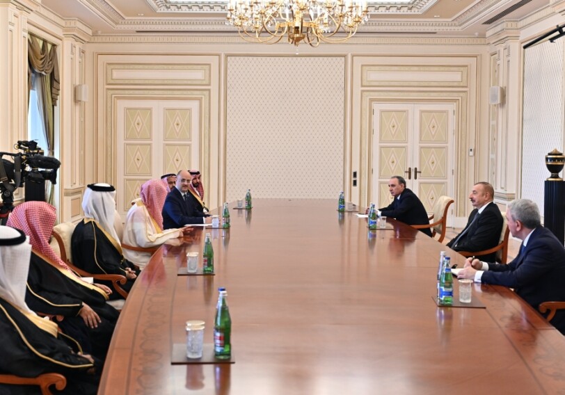 Президент Азербайджана принял генпрокурора Саудовской Аравии (Обновлено)