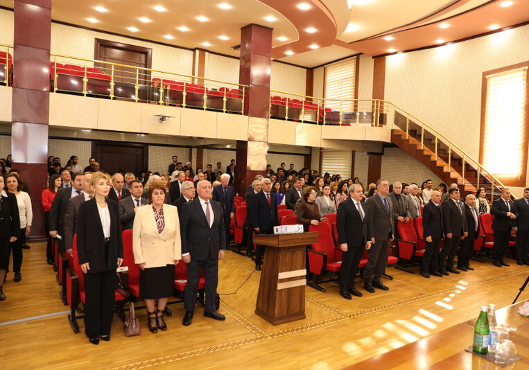 В БГУ проходит конференция, посвященная 115-летию академика Гасана Алиева (Фото)