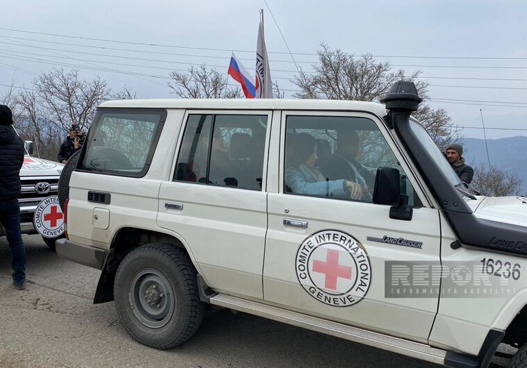 Автомобилями МККК в Ханкенди были доставлены лица армянского происхождения