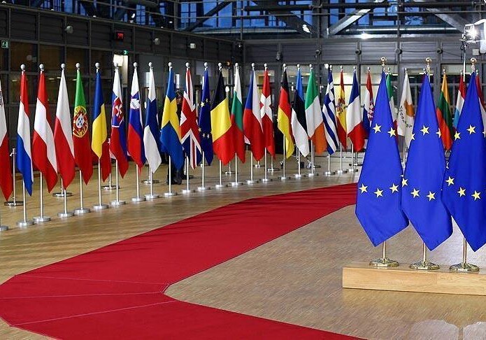 Саммит ЕС выступил за новые санкции против России