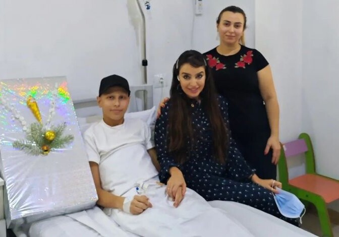 Лейла Алиева встретилась с детьми, лечащимися в Национальном центре гематологии и трансфузиологии (Фото)