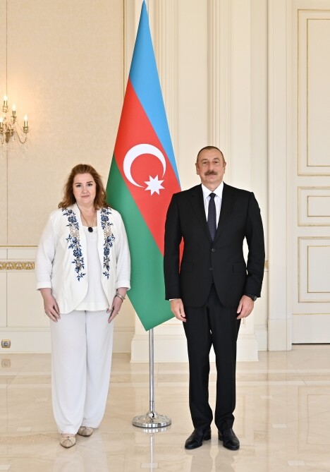 Ильхам Алиев принял верительные грамоты новоназначенного посла Аргентины в Азербайджане (Фото-Обновлено)