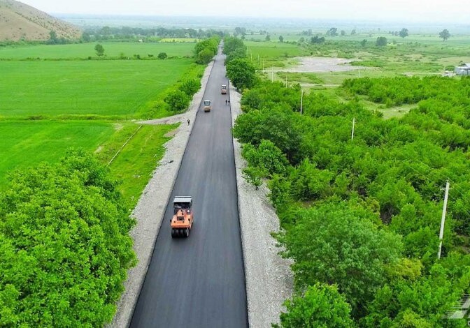 ГААДА: Продолжается реконструкция автомобильной дороги Огуз-Шеки (Фото-Видео)