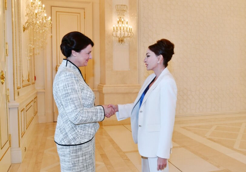 Состоялась встреча первых леди Азербайджана и Литвы (Фото)