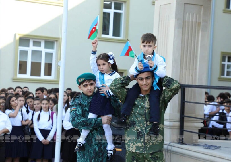 Сегодня в Азербайджане День знаний (Фото)