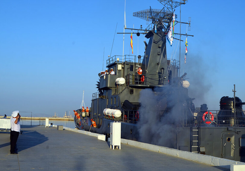 Корабли ВМС Азербайджана прибыли в российский порт (Фото)