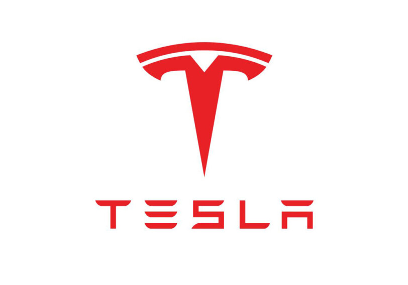 Tesla начала заряжать чужие электромобили