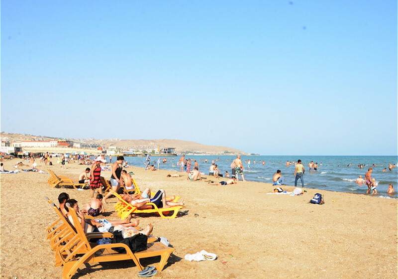 Минздрав Азербайджана назвал пляжи, на которых запрещено купаться