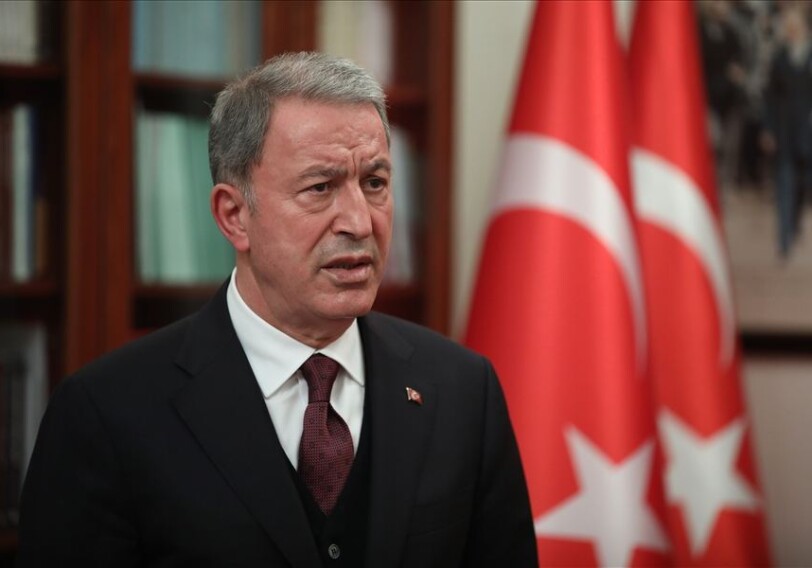 "Мы продолжаем поддерживать наших азербайджанских братьев" - министр обороны Турции