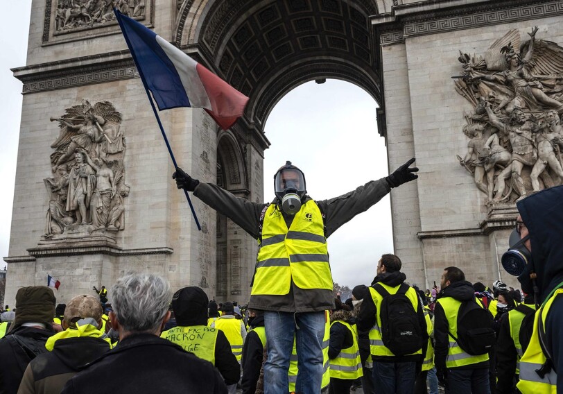 Во Франции прошли протесты «желтых жилетов»