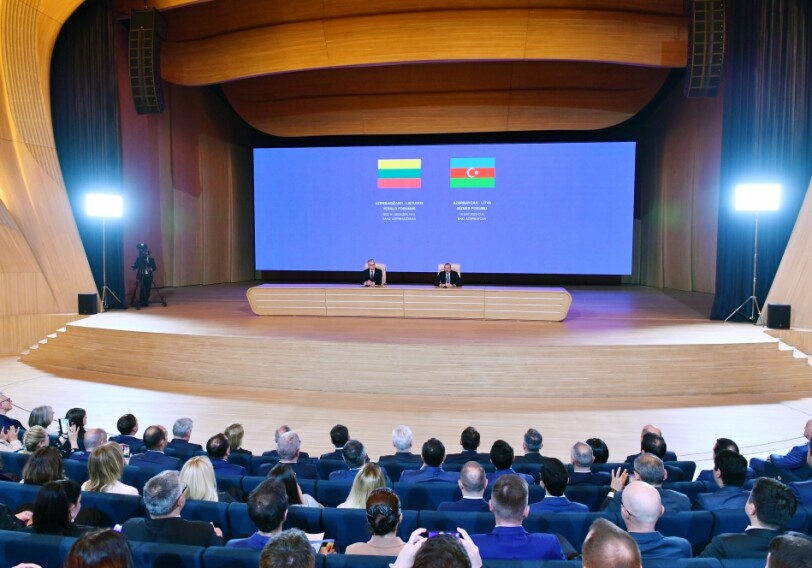 В Баку состоялся Азербайджано-литовский бизнес-форум (Фото)