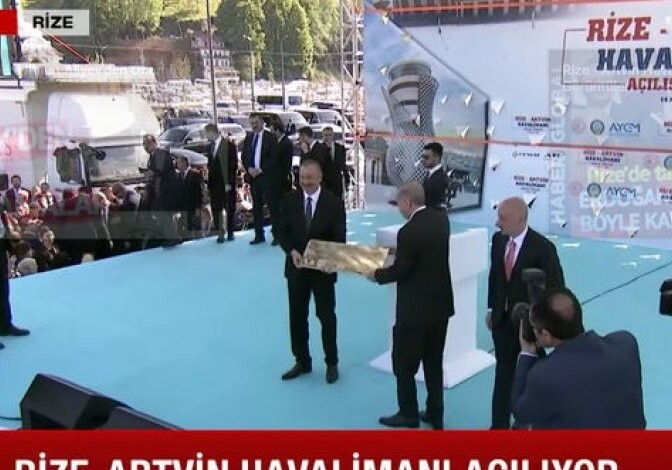 Эрдоган преподнес подарок Ильхаму Алиеву (Видео)