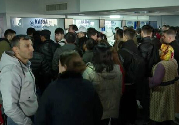 В преддверии Новруз байрамы на Бакинском автовокзале образовались очереди (Видео)