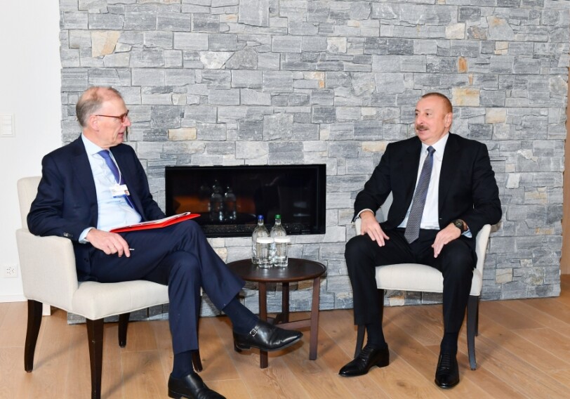 Ильхам Алиев встретился в Давосе с президентом компании Carlsberg Group (Обновлено)