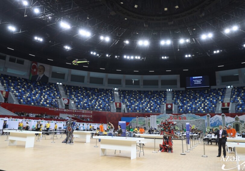 В Баку состоялась церемония открытия V олимпиады роботов (Фото)