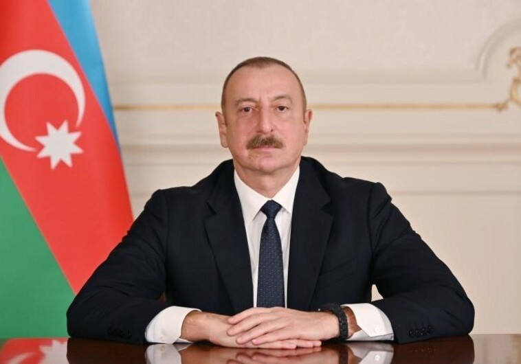 Президент Ильхам Алиев поздравил православных с праздником Пасхи