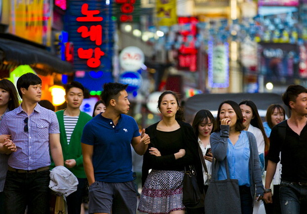 Жители Южной Кореи официально помолодеют – Там меняют систему отсчета возраста