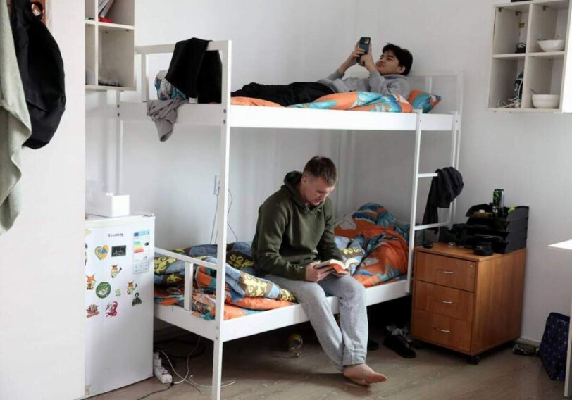 Студенты в поисках угла