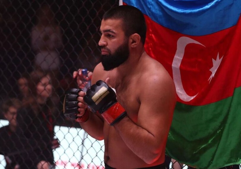 Азербайджанский боец одержал яркую победу на турнире в Москве