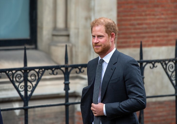 Принц Гарри: «Королевская семья скрывала информацию о прослушке телефонов»