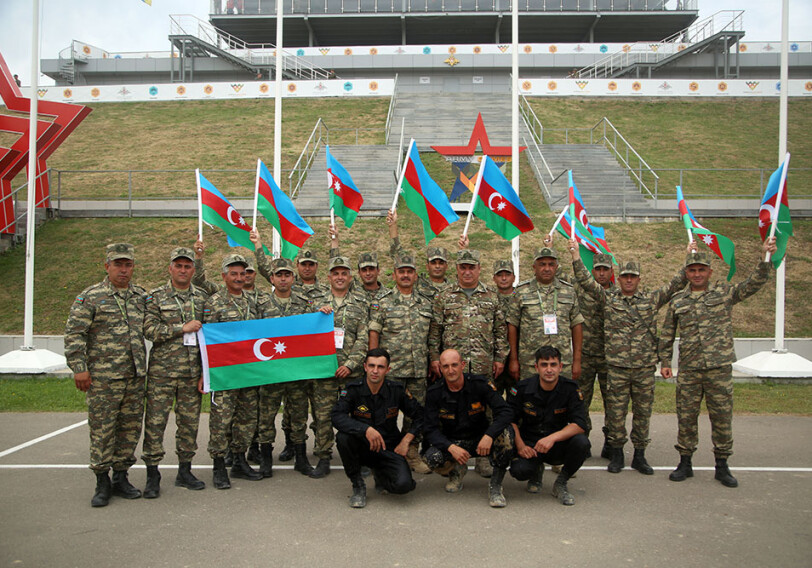 Азербайджанские военные вышли в полуфинал конкурса «Танковый биатлон» (Фото)