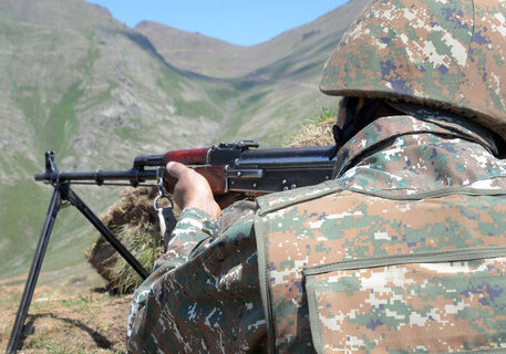 Минобороны: Позиции Азербайджанской армии подверглись обстрелу в Кяльбаджаре