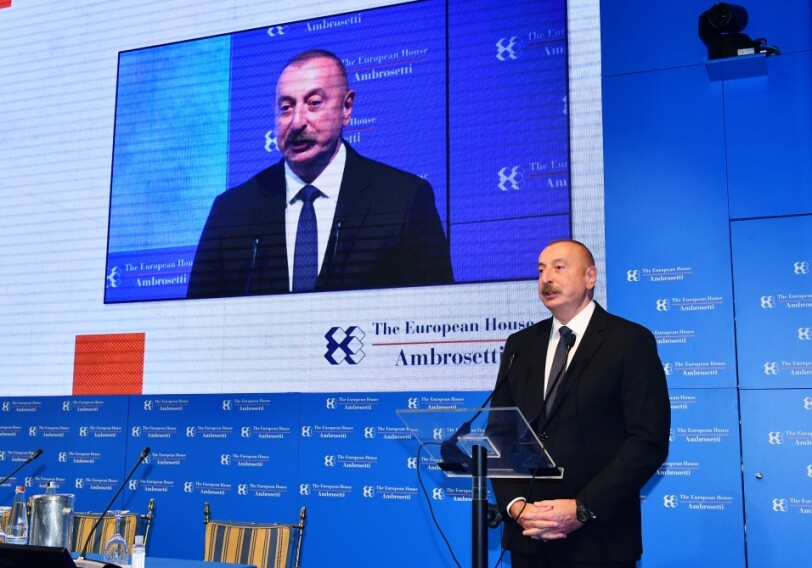 Ильхам Алиев принял участие в международном форуме в Италии (Фото-Обновлено)