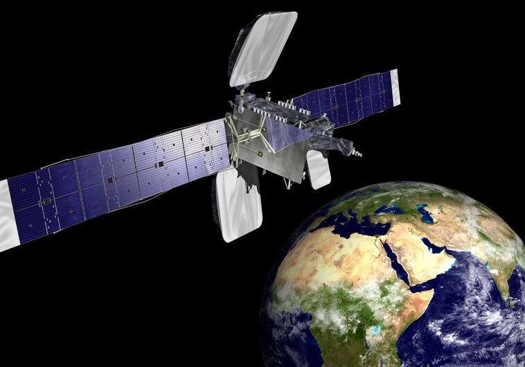 Азербайджанские спутники могут быть выведены на орбиту ракетами Falcon