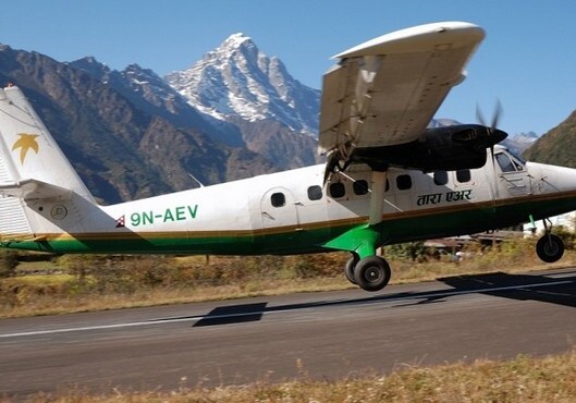 В Непале пропал частный самолет с 22 людьми на борту